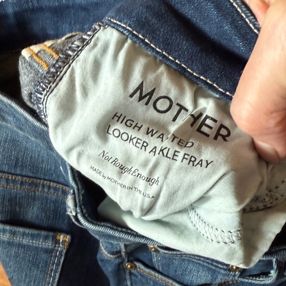 MOTHER HIGH WAISTED LOOKER ANKLE FRAY - Picture 3 of 7